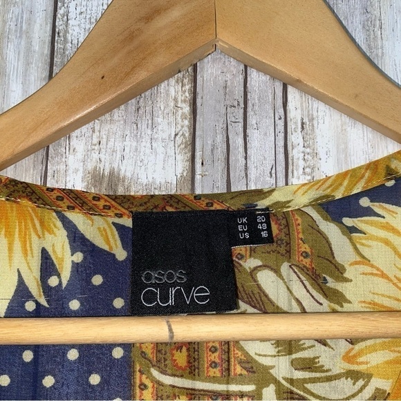 ASOS Curve Sheer Sunflower Blouse - Picture 4 of 4